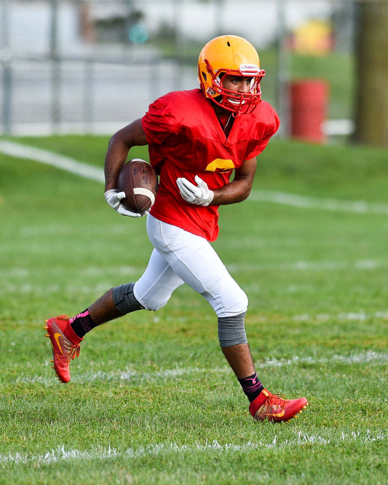081919-mda-spt-rocky-football-073a.JPG